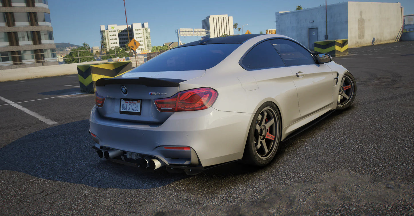 BMW M4 CS